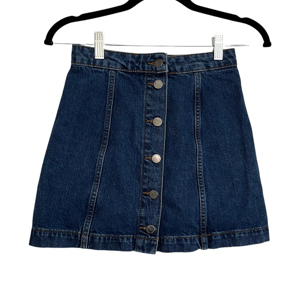 Topshop Dresses & Skirts - Topshop moto mini denim skirt size 24 size 0 asos free people madewell boho